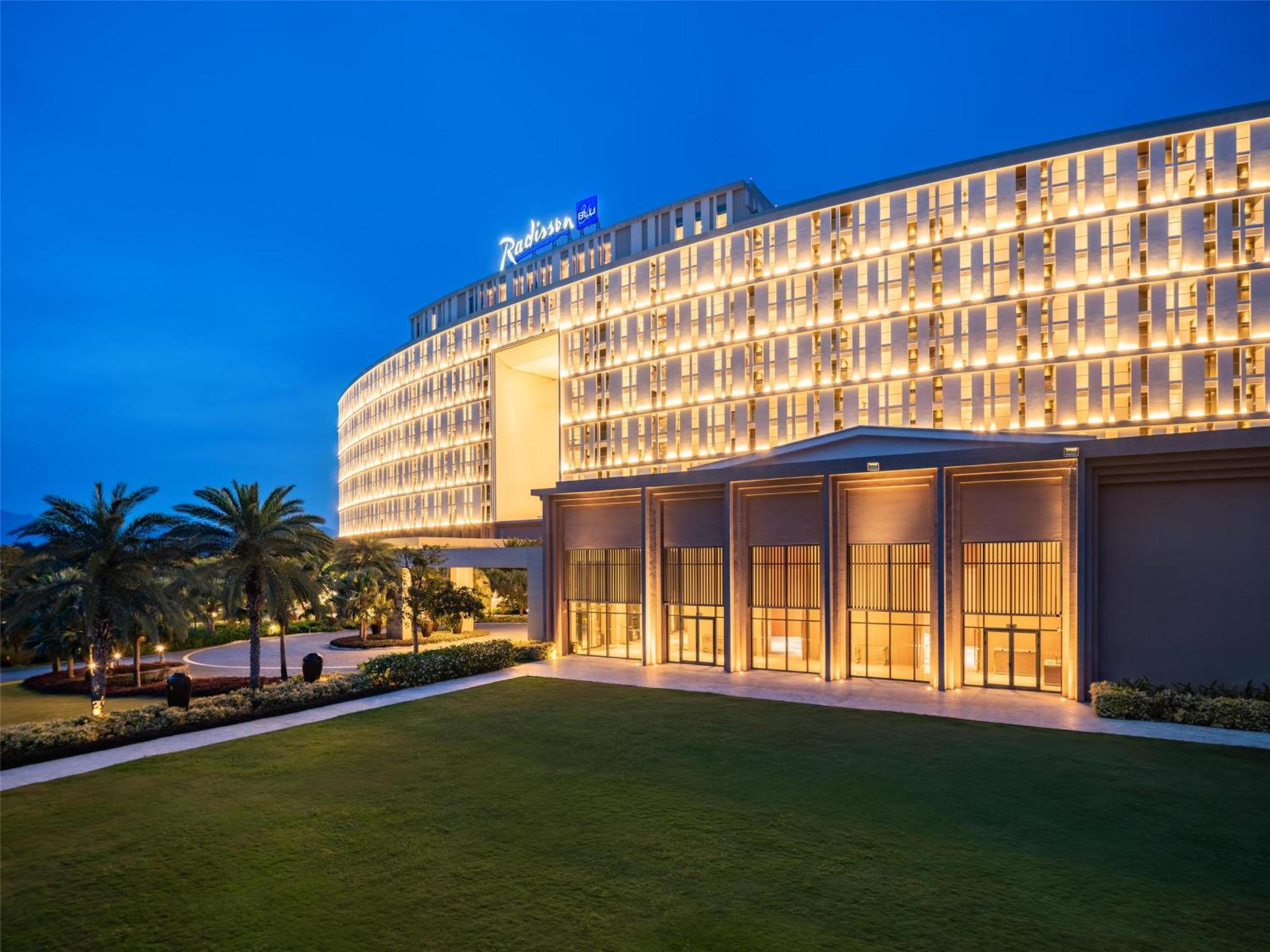 Radisson Blu Resort Cam Ranh ニャチャン エクステリア 写真