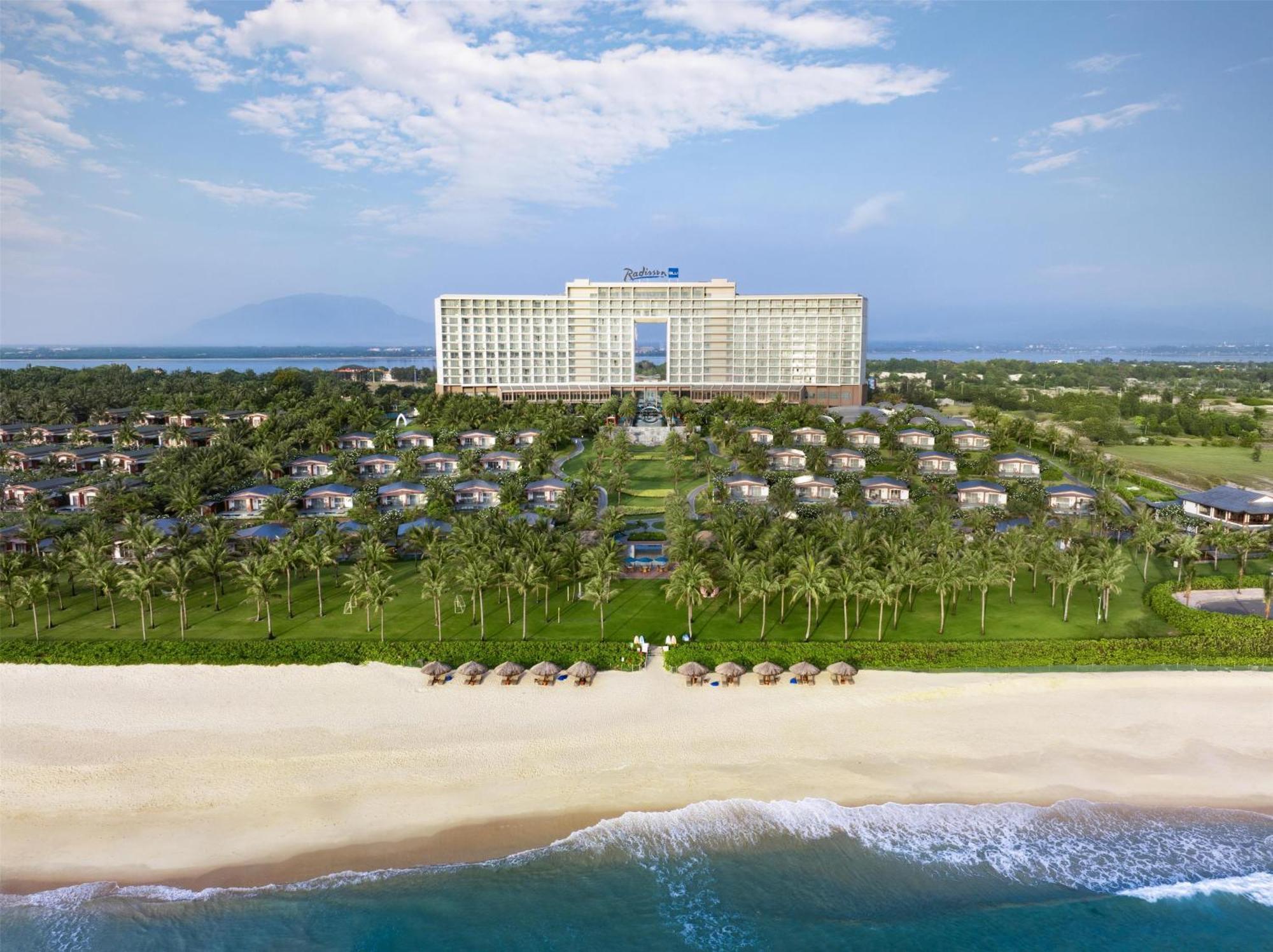 Radisson Blu Resort Cam Ranh ニャチャン エクステリア 写真