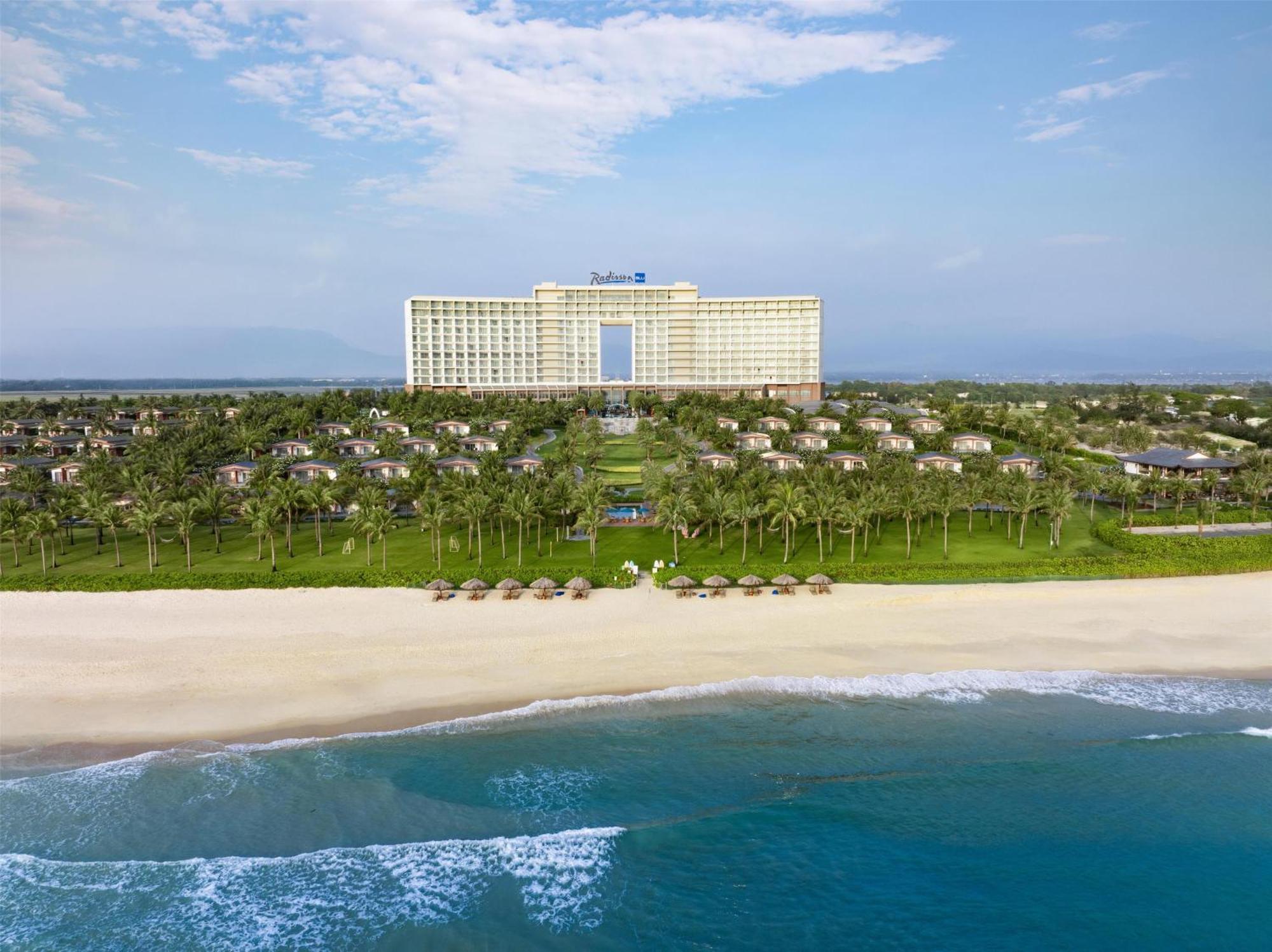 Radisson Blu Resort Cam Ranh ニャチャン エクステリア 写真